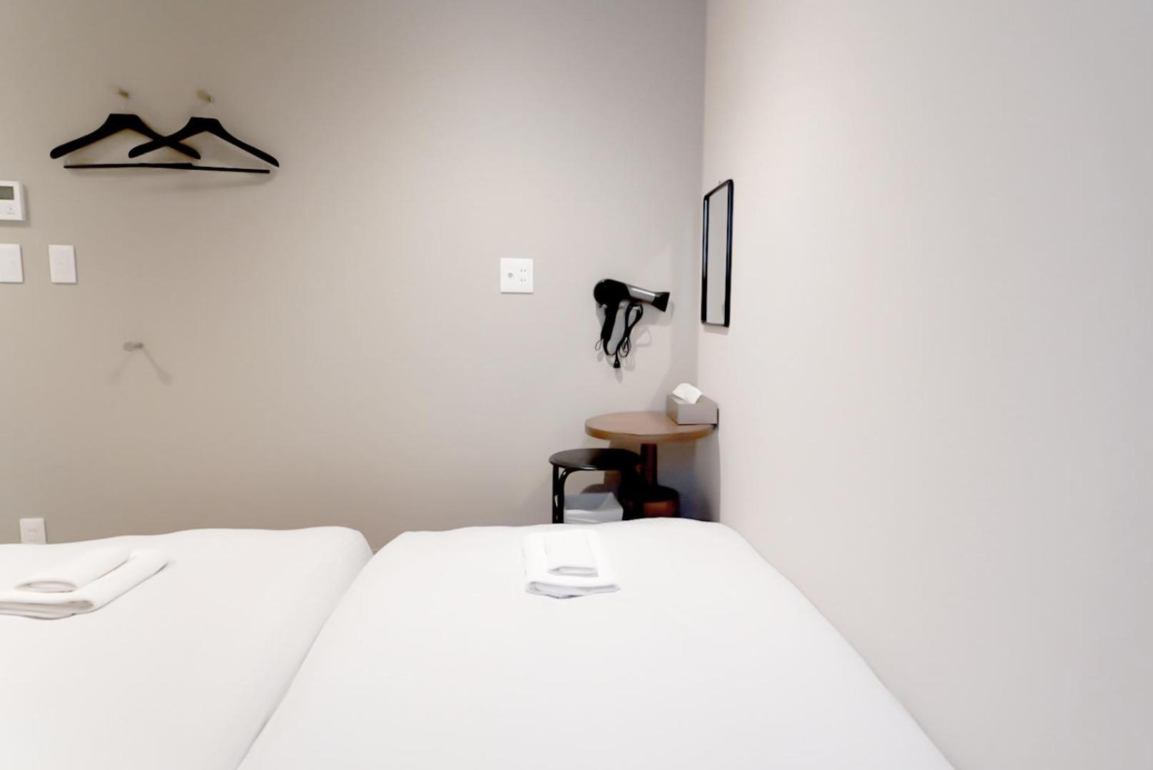 &And Hostel Shinsaibashi East Ōsaka Rom bilde